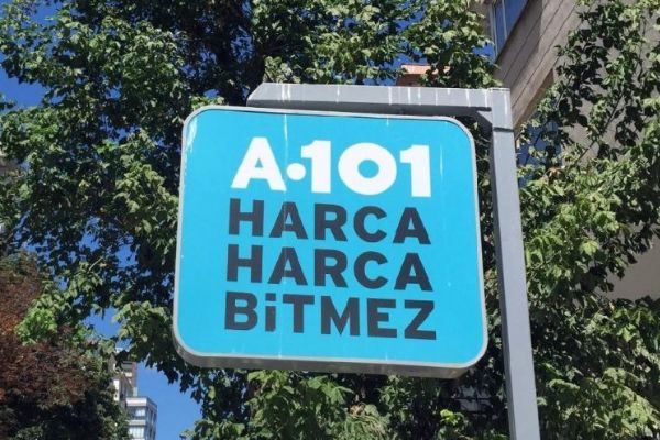 A101’de bayrak değişimi