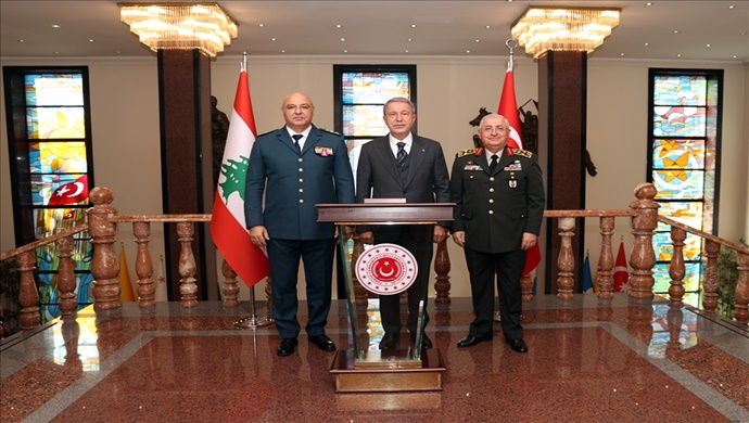 Bakan Akar, Lübnan Silahlı Kuvvetler Komutanı Korgeneral Joseph Aoun’u Kabul Etti