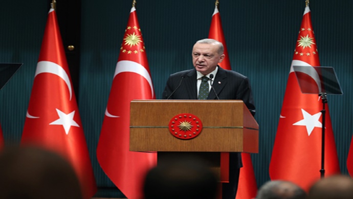 “Demokrasi, kalkınma, güvenlik ve diplomaside hak ettiği yere getirdiğimiz Türkiye’yi, ekonomide de aynı başarıya ulaştırmakta kararlıyız”